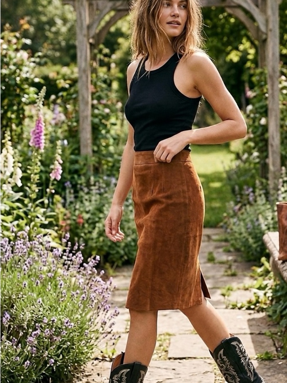 Cedars vintage High-Waist Suede Pencil Skirt in Cognac Brown